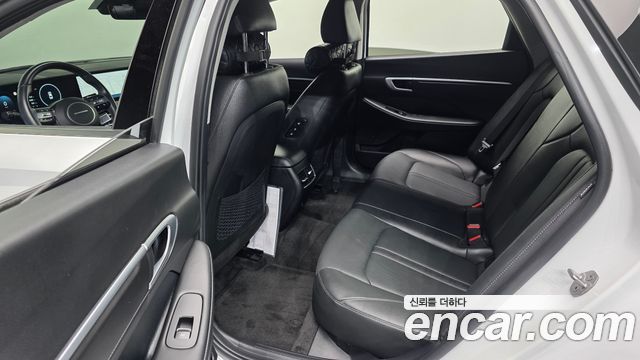 Hyundai Sonata The Edge (DN8) 2.0 Exclusive 2024 — фото 12