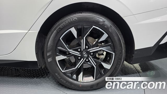 Hyundai Sonata The Edge (DN8) 2.0 Exclusive 2024 — фото 21