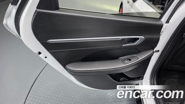 Hyundai Sonata The Edge (DN8) 2.0 Exclusive 2024 — фото 25