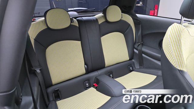 MINI Cooper 3Door Resolute Edition 3rd Gen 2023 — фото 11