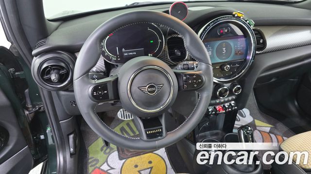 MINI Cooper 3Door Resolute Edition 3rd Gen 2023 — фото 12