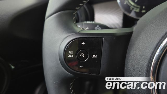 MINI Cooper 3Door Resolute Edition 3rd Gen 2023 — фото 15