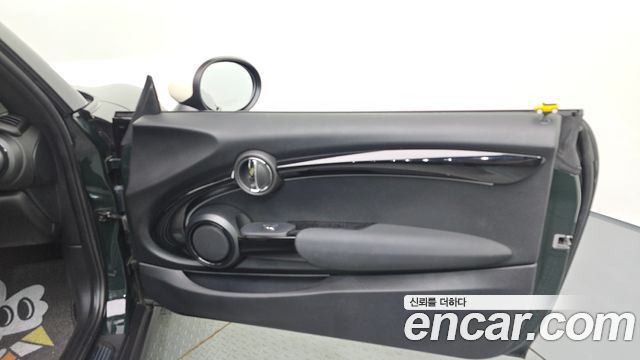 MINI Cooper 3Door Resolute Edition 3rd Gen 2023 — фото 25
