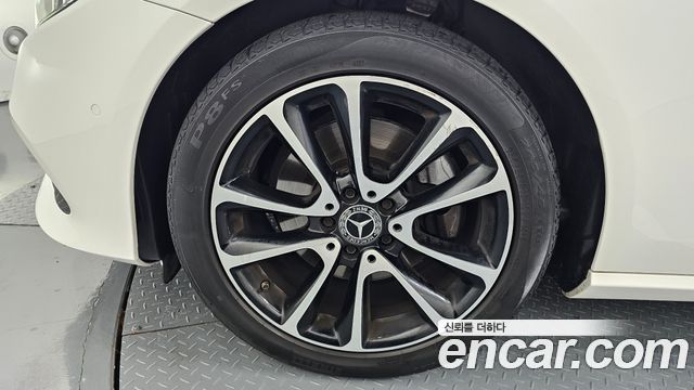 Mercedes-Benz E-Class (W213) E250 Avantgarde 2020 — фото 5