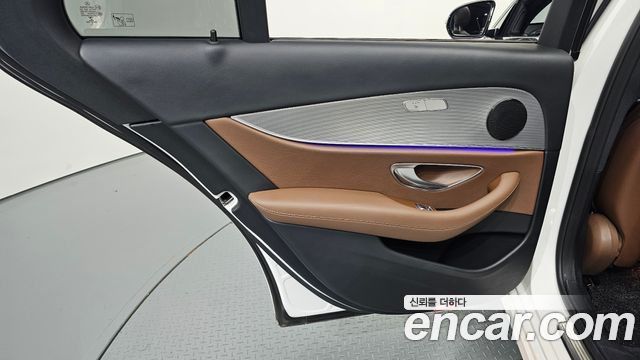 Mercedes-Benz E-Class (W213) E250 Avantgarde 2020 — фото 25