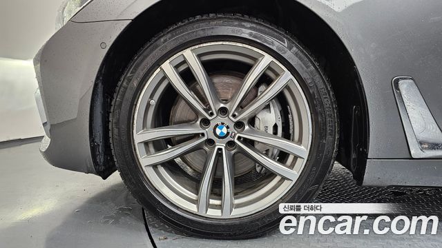 BMW 7 Series (G11) 740Ld xDrive M Sport 2018 — фото 5
