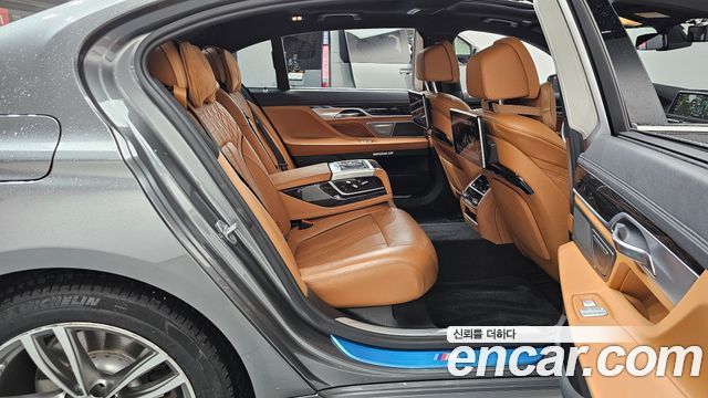 BMW 7 Series (G11) 740Ld xDrive M Sport 2018 — фото 12