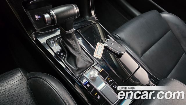 Kia K7 Premier 2.5 GDI Prestige 2020 — фото 9