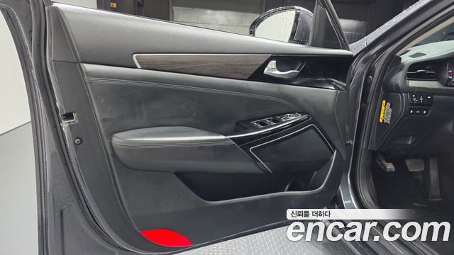 Kia K7 Premier 2.5 GDI Prestige 2020 — фото 24