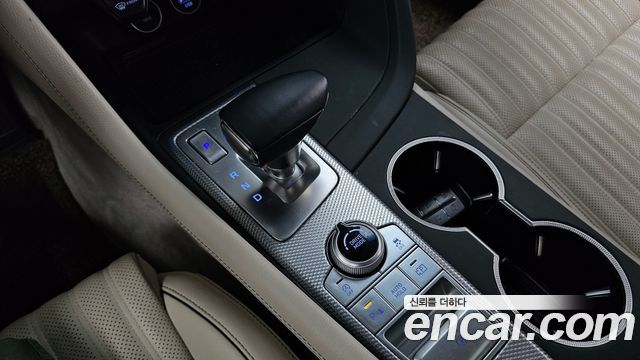 Genesis G70 Gasoline 2.0T 2WD 2021 — фото 9