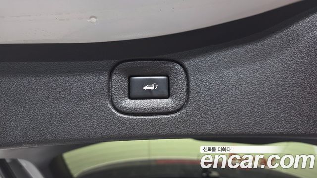 Renault Korea QM6 2.0 LPe Premiere 2WD 2021 — фото 28