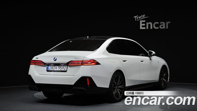 BMW 5 Series (G60) 530i xDrive M Sport 2026 — фото 2