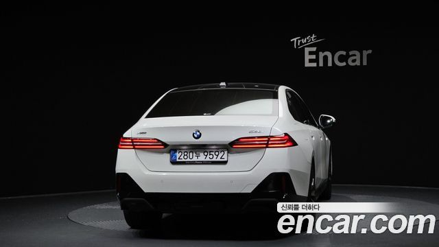 BMW 5 Series (G60) 530i xDrive M Sport 2026 — фото 4