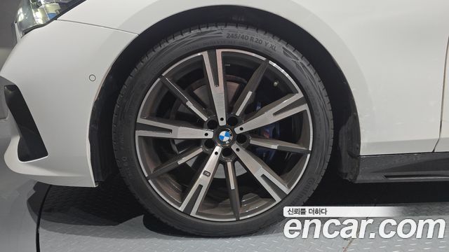 BMW 5 Series (G60) 530i xDrive M Sport 2026 — фото 5