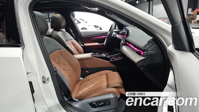 BMW 5 Series (G60) 530i xDrive M Sport 2026 — фото 12