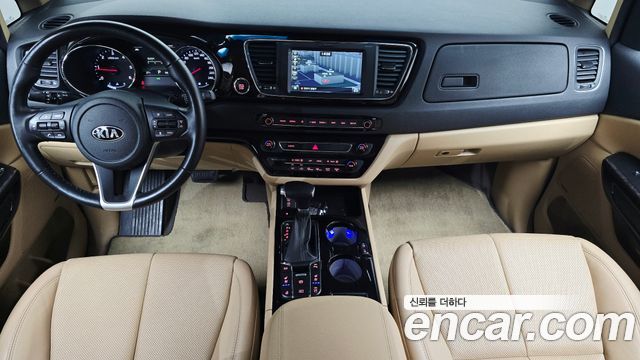 Kia Carnival 9-Seater Hi-Limousine Noblesse Special 2019 — фото 7