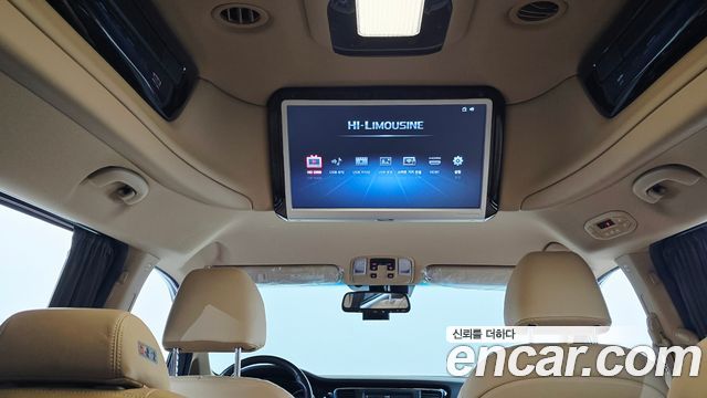 Kia Carnival 9-Seater Hi-Limousine Noblesse Special 2019 — фото 22