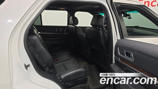 Ford Explorer 3.5 Limited 4WD 5th 2016 — фото 11