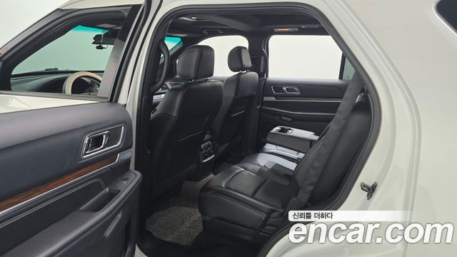 Ford Explorer 3.5 Limited 4WD 5th 2016 — фото 12