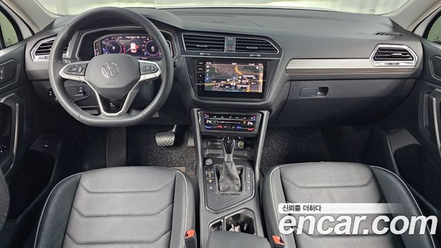 Volkswagen Tiguan Allspace 2.0 TSI Prestige 2024 — фото 7