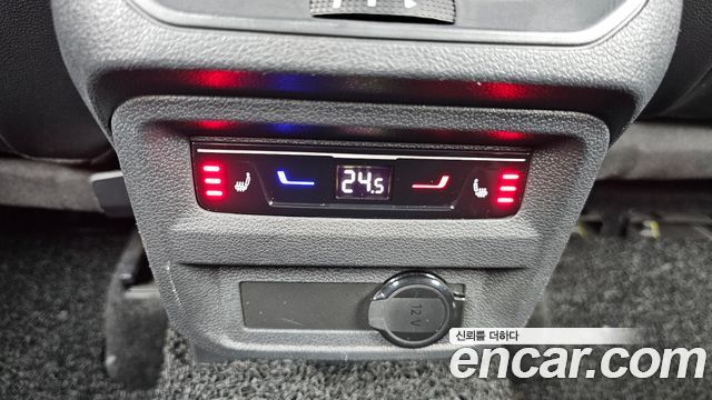 Volkswagen Tiguan Allspace 2.0 TSI Prestige 2024 — фото 31