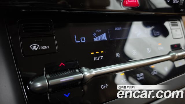 Kia Carnival (IV) Diesel 9-Seater Prestige 2021 — фото 27