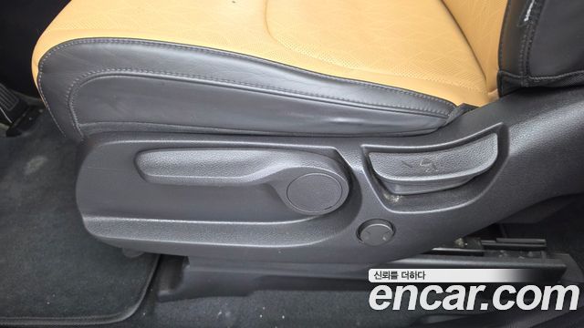 Kia Carnival (IV) Diesel 9-Seater Prestige 2021 — фото 31