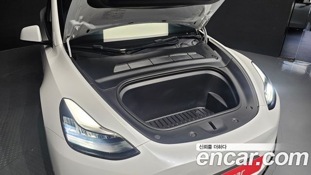 Tesla Model Y Long Range AWD 2022 — фото 6