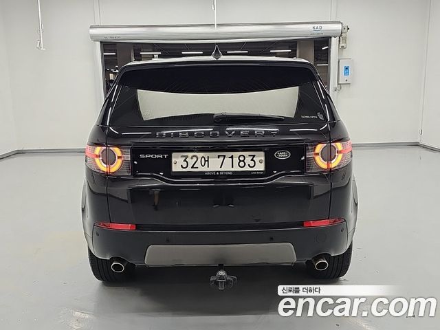 Land Rover Discovery Sport 2.0 TD4 SE 2019 — фото 3