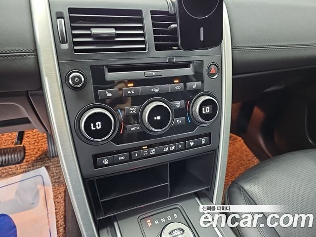 Land Rover Discovery Sport 2.0 TD4 SE 2019 — фото 7