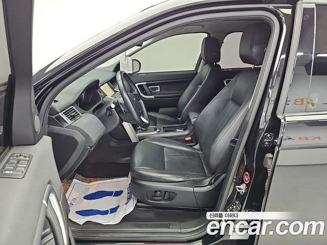 Land Rover Discovery Sport 2.0 TD4 SE 2019 — фото 8