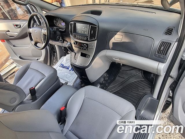 Hyundai Grand Starex Van 5-Seater Modern 2021 — фото 6