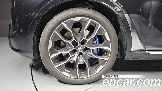 BMW X7 (G07) xDrive 40i M Sport 7STR 2025 — фото 5
