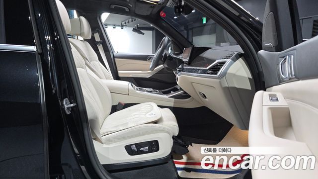 BMW X7 (G07) xDrive 40i M Sport 7STR 2025 — фото 26