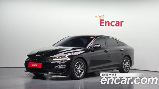 Kia K5 (III) 2.0 Prestige 2023 — фото 1
