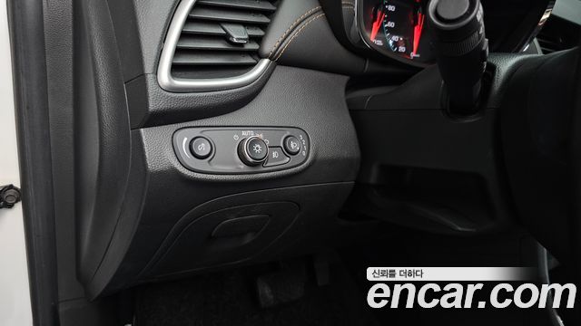 Chevrolet Trax 1.4 Red Line LT Core 2019 — фото 18