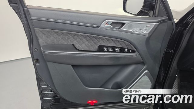KG Mobility (SsangYong) Rexton Diesel 2.2 4WD The Black 2023 — фото 30
