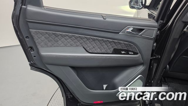 KG Mobility (SsangYong) Rexton Diesel 2.2 4WD The Black 2023 — фото 31