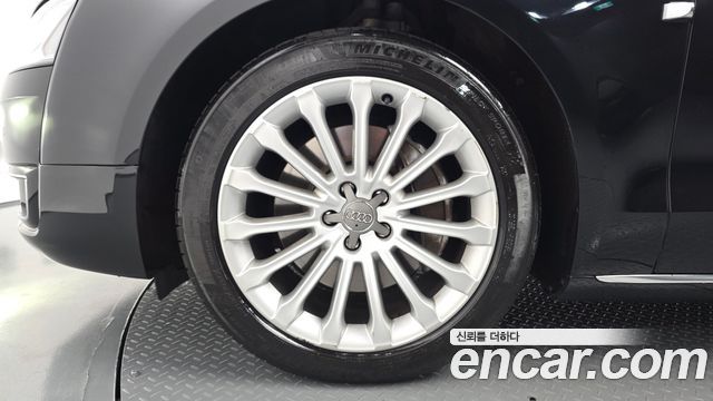 Audi A8 50 TDI Quattro LWB D4 2015 — фото 5