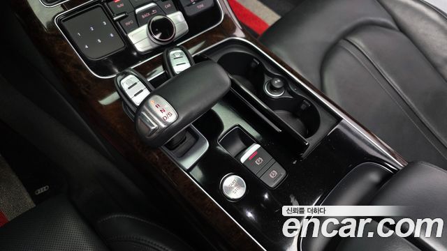 Audi A8 50 TDI Quattro LWB D4 2015 — фото 9