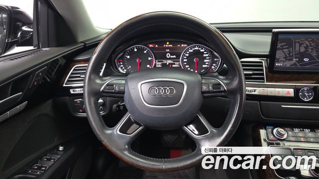 Audi A8 50 TDI Quattro LWB D4 2015 — фото 13