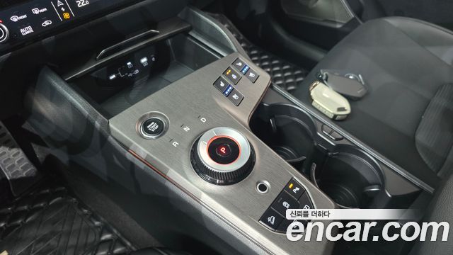 Kia Sportage (V) Gasoline 1.6 Turbo 2WD Signature X Line 2025 — фото 9