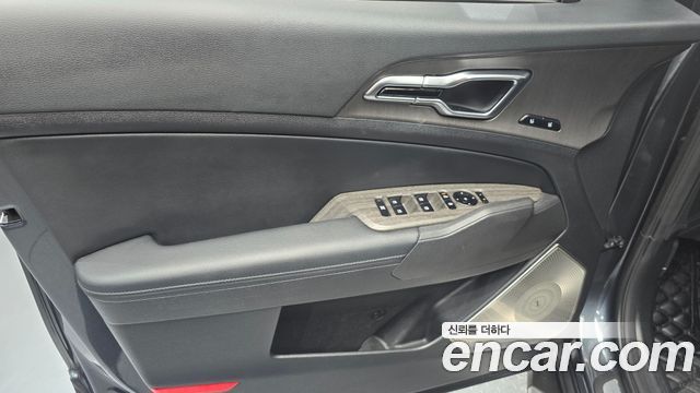 Kia Sportage (V) Gasoline 1.6 Turbo 2WD Signature X Line 2025 — фото 24