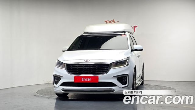 Kia Carnival 9-Seater Hi-Limousine Noblesse Special 2019 — фото 3
