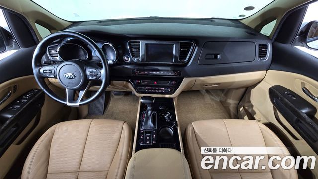 Kia Carnival 9-Seater Hi-Limousine Noblesse Special 2019 — фото 7