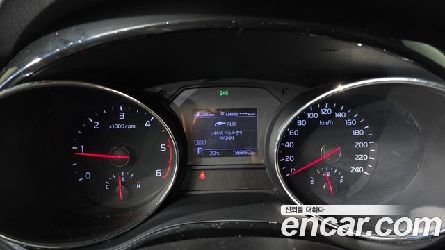 Kia Carnival 9-Seater Hi-Limousine Noblesse Special 2019 — фото 8