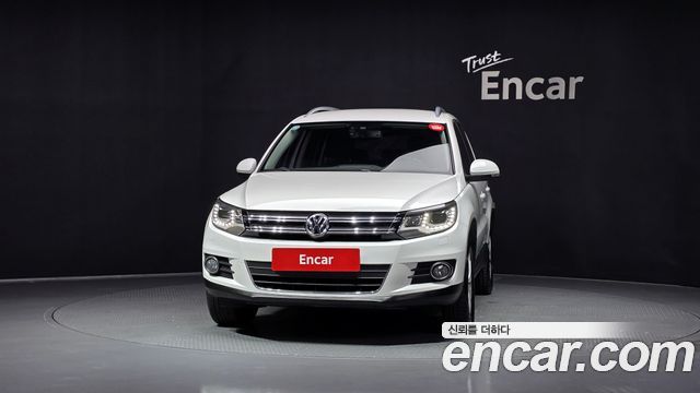 Volkswagen Tiguan 2.0 TDI Comfort 5N 2015 — фото 3