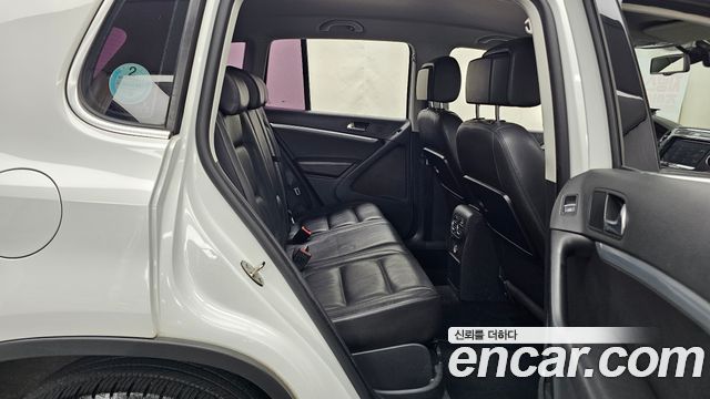 Volkswagen Tiguan 2.0 TDI Comfort 5N 2015 — фото 11
