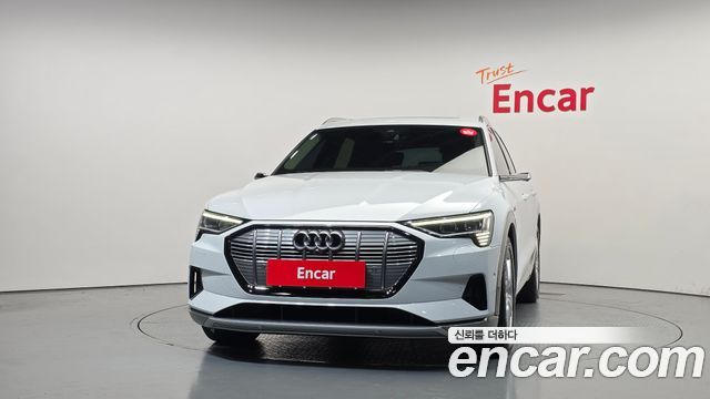 Audi e-tron 50 Quattro 2022 — фото 3