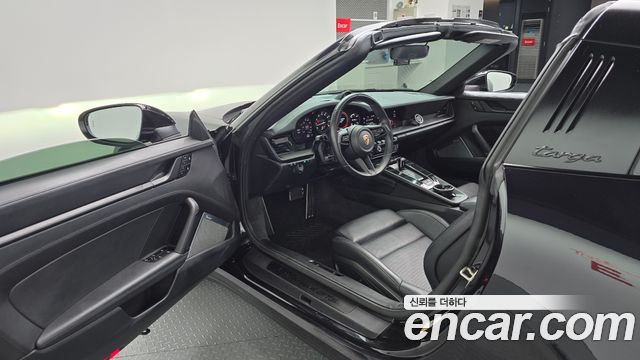 Porsche 911 (992) Targa 4 GTS 2023 — фото 10
